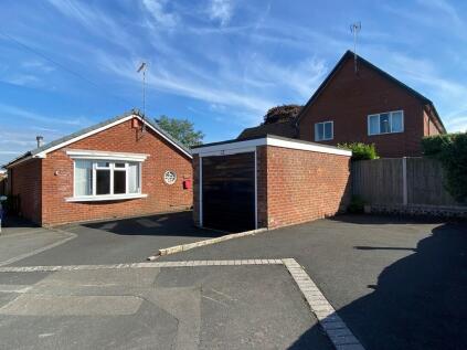 Pine Walk, Uttoxeter