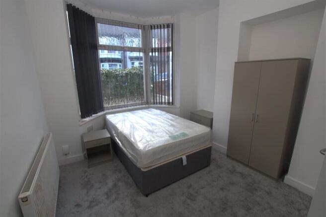 5 bed Terraced to rent Image 4