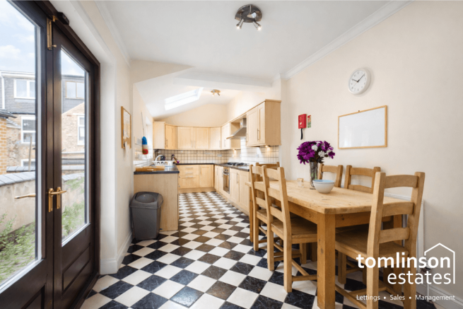 4 Bedroom Terraced House - HMO