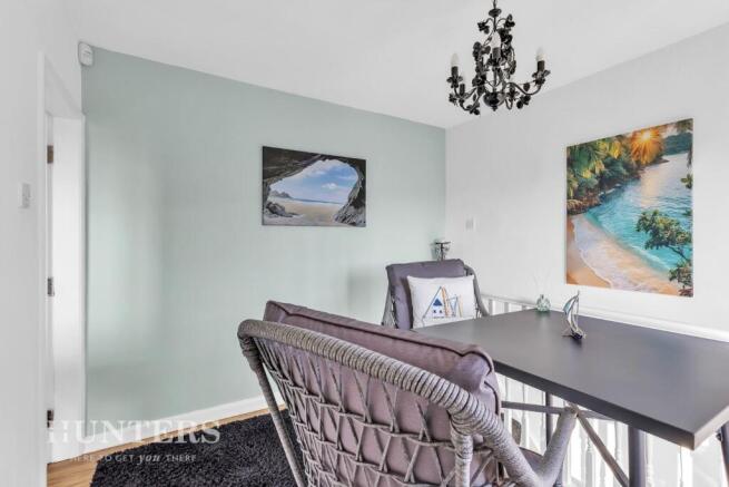 3 bed Town House for sale Image 5