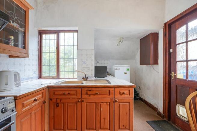 2 bed Detached Bungalow for sale Image 8