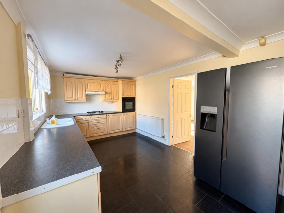 KITCHEN 2.png