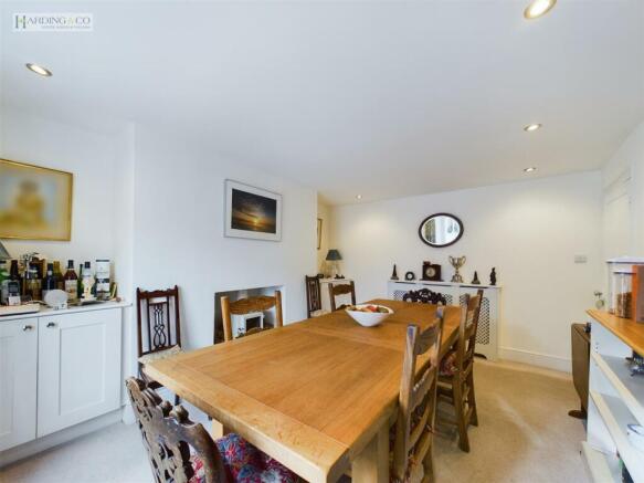 Dining Room .2.jpg