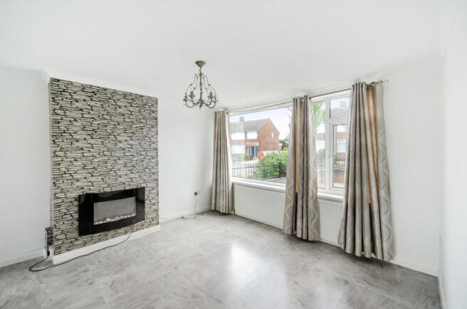 1298444-14-682f45...