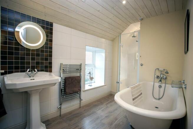 House Bath.jpg