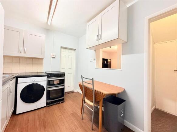 Colchester Road 12.jpg