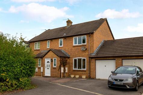 Warwick Close, Chippenham