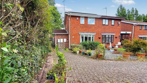 Raddlebarn Farm Drive, Selly Oak, Birmingham