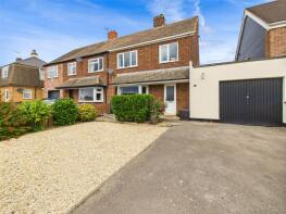18, Crescent Road, Bridgend, Stonehouse GL10 2AN
