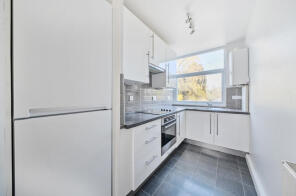 45, Kidbrooke Park Road, Kidbrooke SE3 0EQ