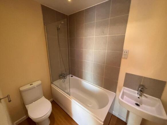 1 bed Flat for sale Image 8