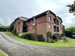8, St Austins, Crossways Road, Grayshott, Hindhead GU26 6HR