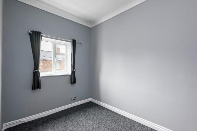 2 bed Terraced to rent Image 9