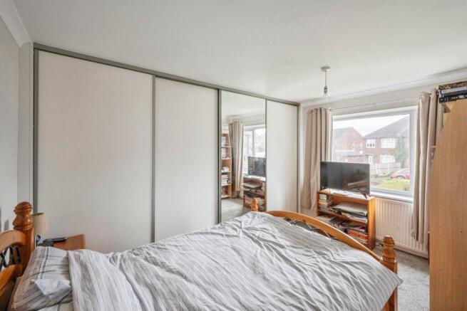 4 bed Semi-Detached for sale Image 10