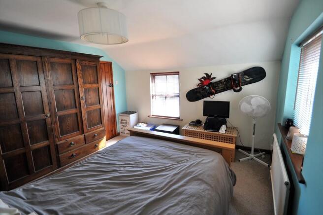 Photo 10