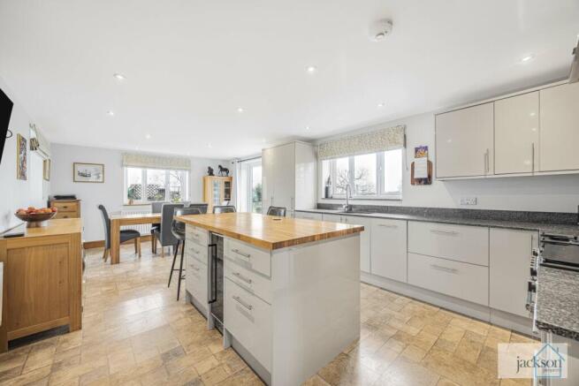 35_74256_watermarked