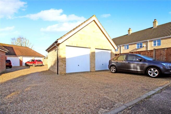 Garage & Parking