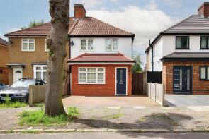 17, Third Avenue, Enfield EN1 1BU