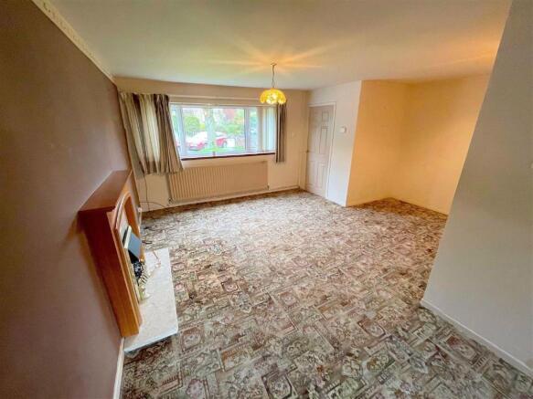 Lounge / dining room