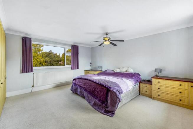 338 Cricklewood (Kirton End)-28.jpg