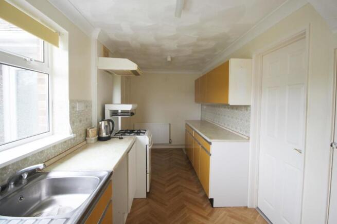 Kitchen N.JPG