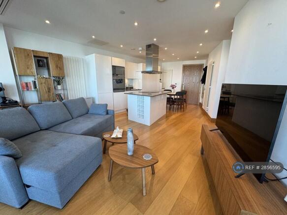 Living Area & Open Plan Kitchen