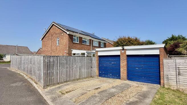 Double Garage & Driveway