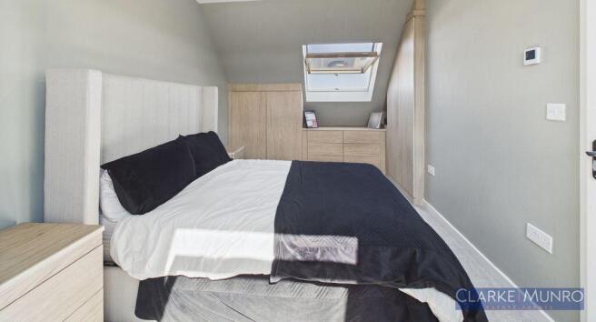 3 bed Terraced for sale Image 7
