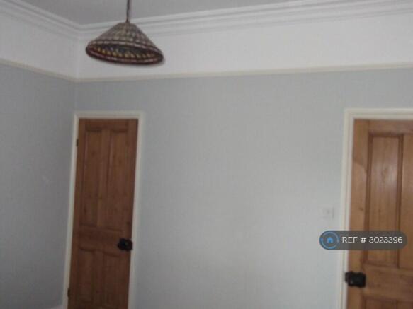 2 bed Terraced to rent Image 10