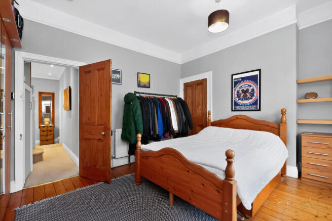 4 bed Terraced for sale Image 12