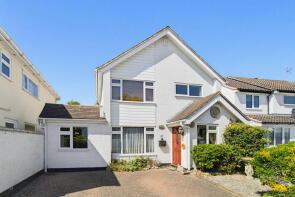40, Coombe Drive, Addlestone KT15 1DD