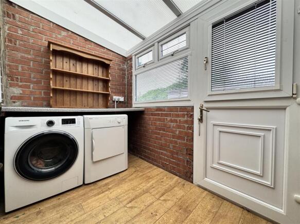 2 bed Terraced for sale Image 11