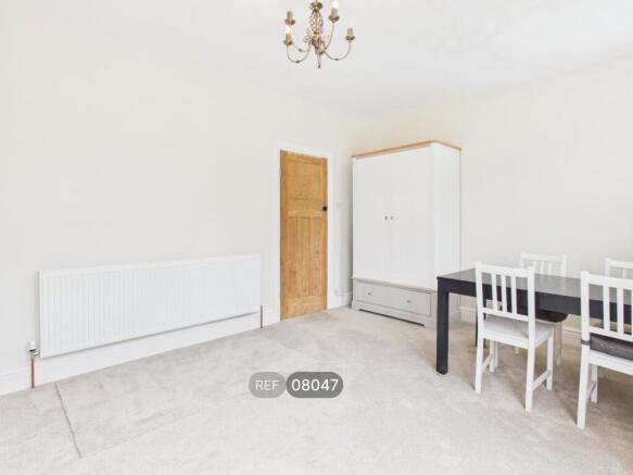 3 bed Semi-Detached to rent Image 4