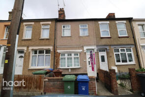 16, Castle Road, Grays RM17 5YR
