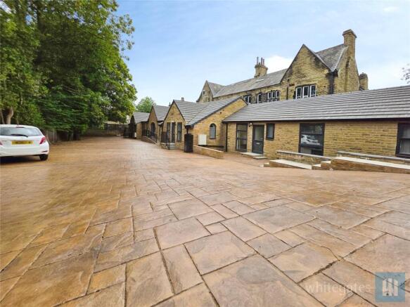 2 bed Apartment to rent Image 11