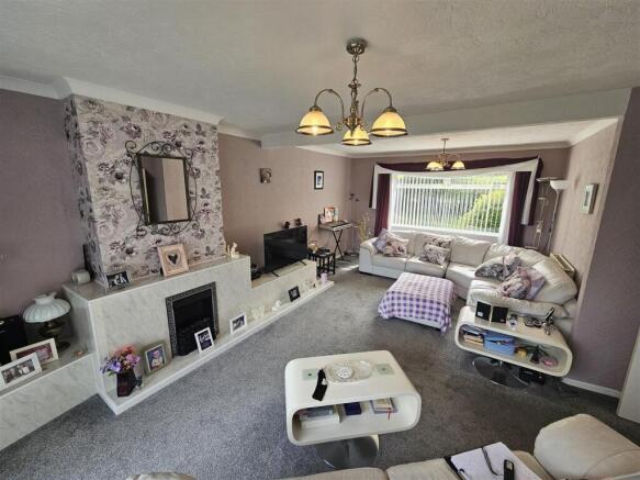 Lounge Dining Room