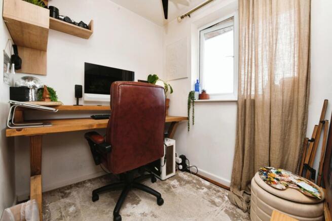 Photo 9