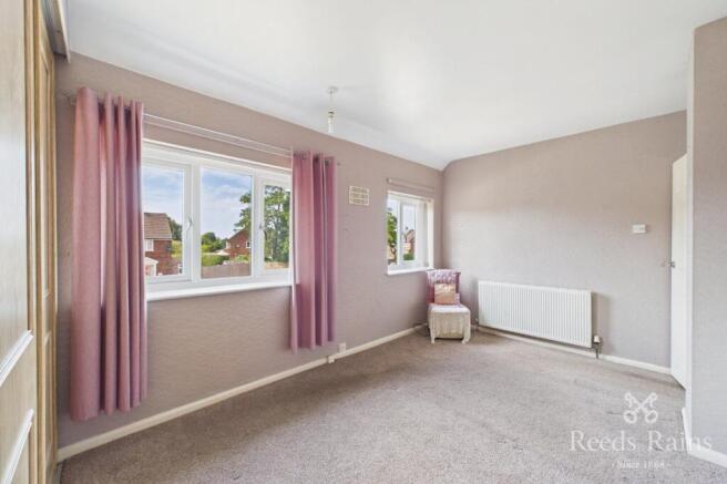 2 bed Semi-Detached for sale Image 9