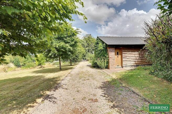 Detached Garage