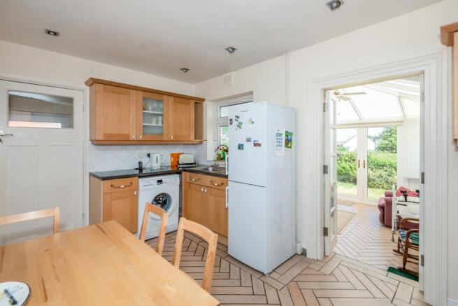 Breakfast Kitchen:
