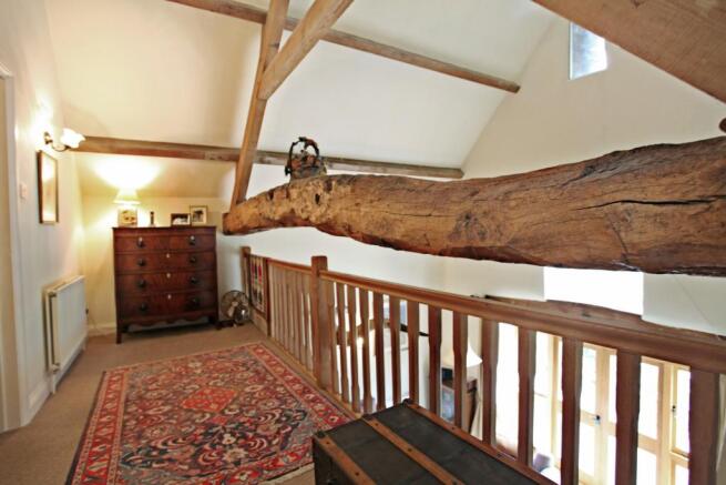 Second galleried landing