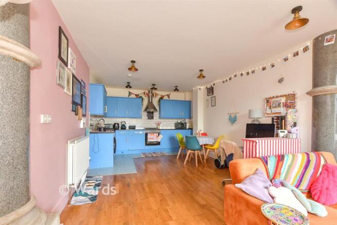 Lounge/ Kitchen/ Diner