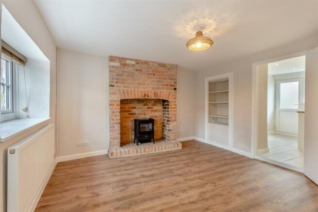 8622211-interior01.jpg