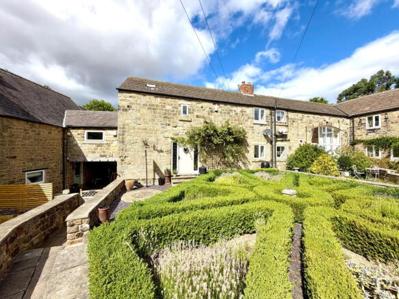 3 bed Barn Conversion for sale Image 4