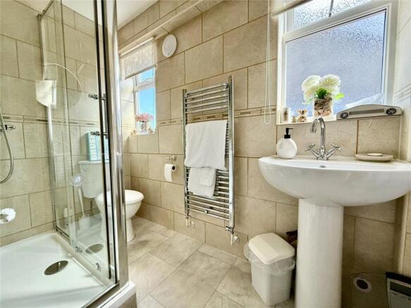 2 bed Bungalow for sale Image 9
