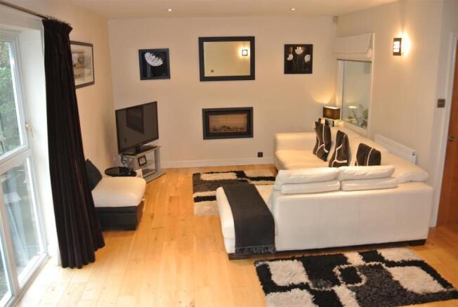 Living Room.JPG
