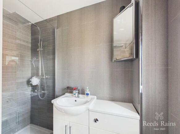 3 bed Detached for sale Image 10