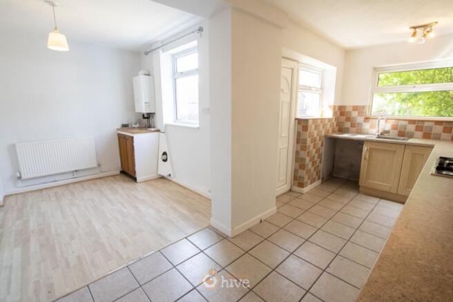 3 bed Semi-Detached for sale Image 5