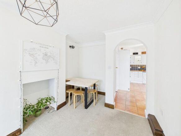 4 bed Semi-Detached for sale Image 8