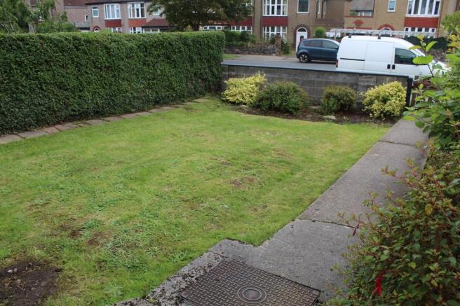 GARDEN FRONTAGE